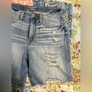 Distressed shorts NWOT